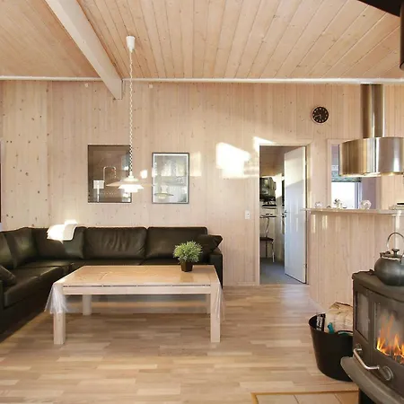 Cozy Home In Glesborg With Sauna Holiday home