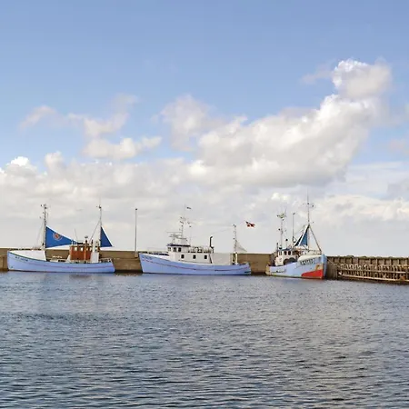 With Fireplace 01 Glesborg